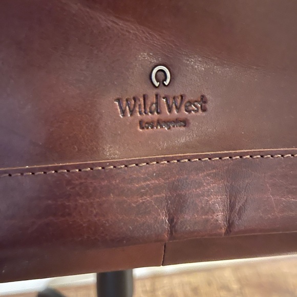 Wild West Los Angeles Rich Brown Leather Tote - Picture 2 of 6